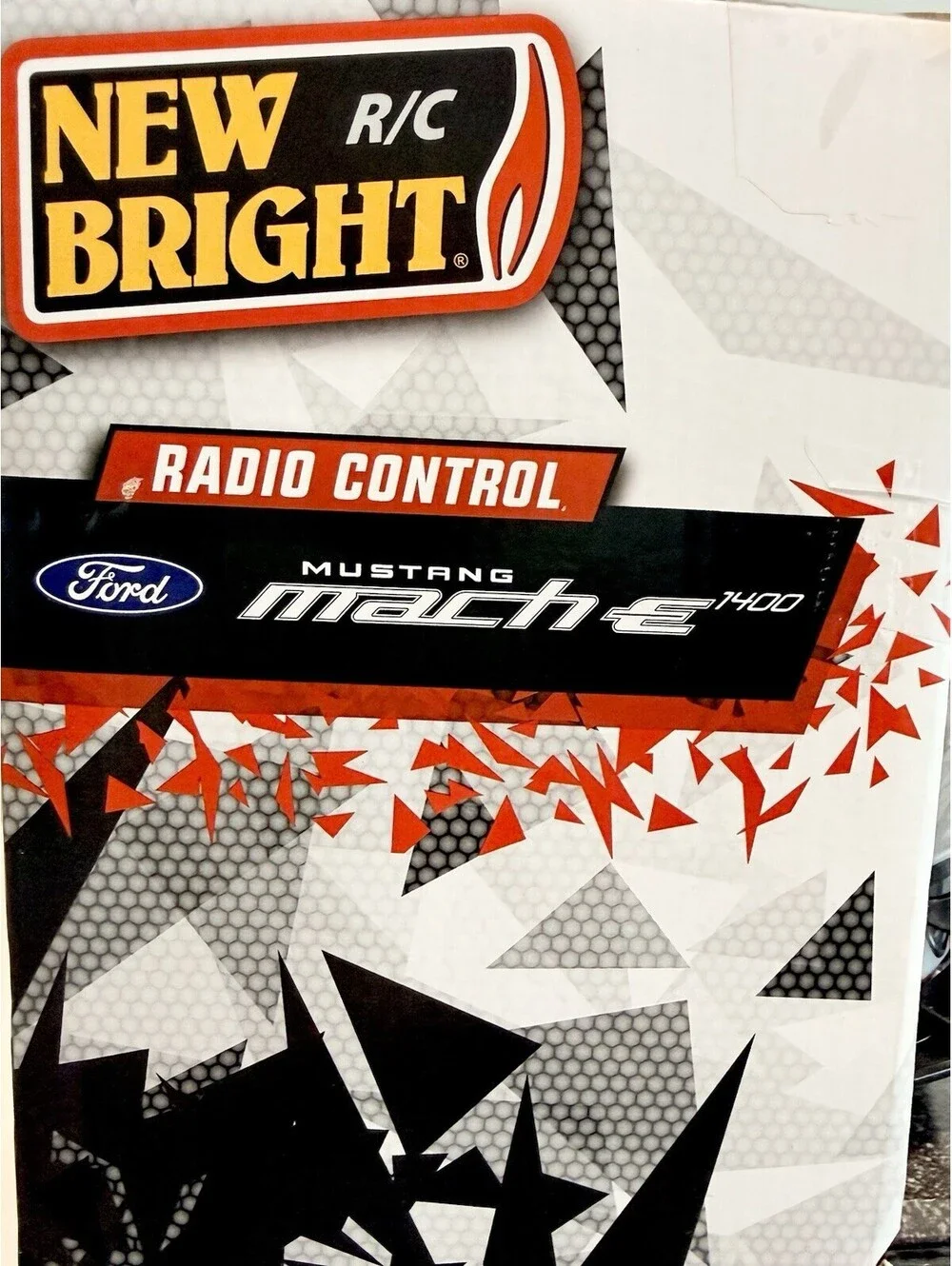 New Bright Ford Mustang Mach-E 1400 RC Car 4WD 2.4GHz USB
